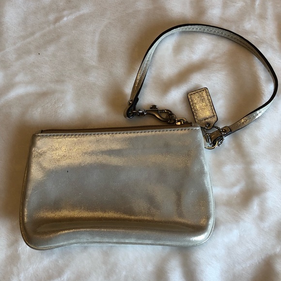 Coach Gold wristlet- small - Picture 2 of 2